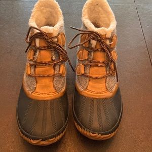 Womens Sorel boots size 10